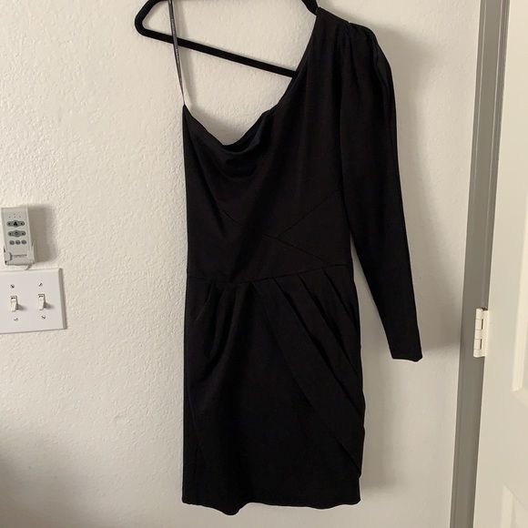 Kardashians for Bebe One Shoulder Pleated Dress - Picture 2 of 14